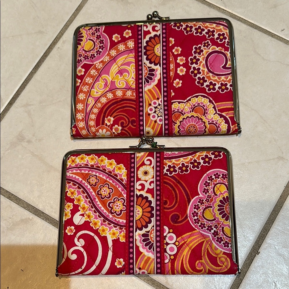 Vera Bradley Hugs-n-Kisses Photo Holders in  Raspberry Fizz (set of 2)